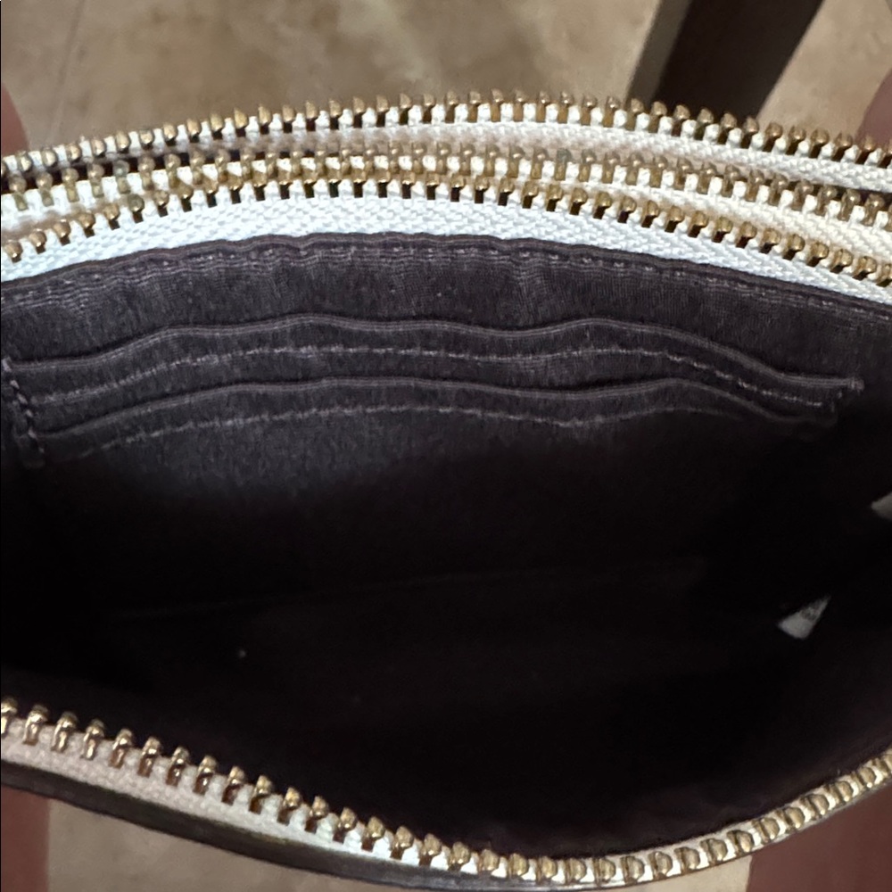Coach Signature Beige Wristlet Wallet - New - Picture 7 of 8
